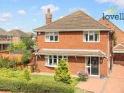4 Bedroom Detached House For Sale In Waltham