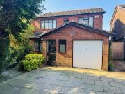 4 bedroom detached house for sale in Wealstone Lane,...