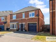 4 bedroom detached house for sale in West Wood View,...