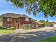 4 Bedroom Detached House For Sale In Westenhanger, Hythe