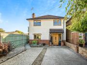 4 bedroom detached house for sale in Westlands Close,...