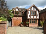 4 Bedroom Detached House For Sale In Wexham, Buckinghamshire