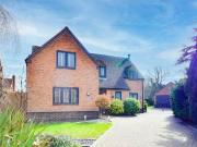 4 bedroom detached house for sale in Willow Close...