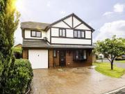 4 bedroom detached house for sale in Willow Park...