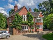 4 Bedroom Detached House For Sale In Wokingham, Berkshire