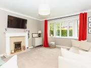 4 Bedroom Detached House For Sale In Woodgrove Avenue,...