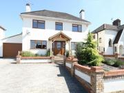 4 Bedroom Detached House For Sale In Woodside