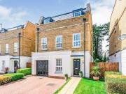 4 Bedroom Detached House For Sale In Wormley