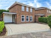 4 bedroom Detached House for sale, Perran Close,...