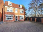 4 bedroom Detached House for sale, Rolling Mill,...