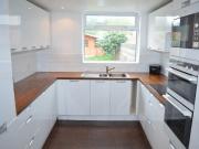 4 bedroom Detached house To Let