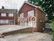 4 bedroom Detached house to let 4 Bed House, Warren...
