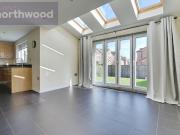 4 bedroom detached house to rent
