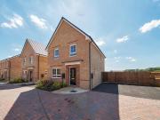 4 bedroom detached house to rent