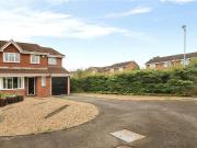 4 bedroom detached house to rent