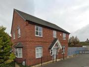 4 bedroom detached house to rent