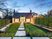 4 bedroom detached house to rent