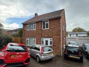 4 bedroom detached house to rent