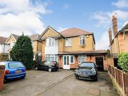 4 bedroom detached house to rent