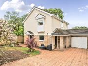 4 bedroom detached house to rent
