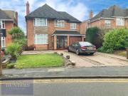4 bedroom detached house to rent
