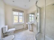 4 bedroom detached house to rent