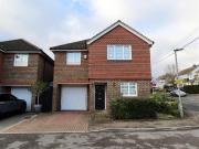 4 bedroom detached house to rent