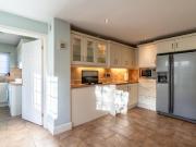 4 bedroom detached house to rent