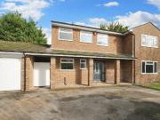 4 bedroom detached house to rent
