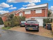 4 bedroom detached house to rent