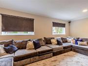 4 bedroom detached house to rent