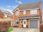 4 bedroom detached house to rent