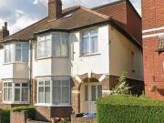 4 bedroom detached house to rent