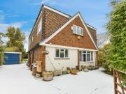 4 bedroom detached house to rent