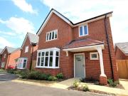 4 bedroom detached house to rent