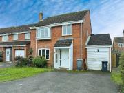 4 bedroom detached house to rent