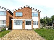 4 bedroom detached house to rent