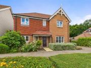 4 bedroom detached house to rent