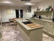 4 bedroom detached house to rent