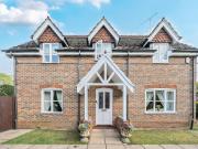 4 bedroom detached house to rent