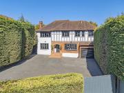 4 bedroom detached house to rent