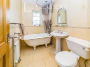 4 bedroom detached house to rent
