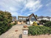 4 bedroom detached house to rent