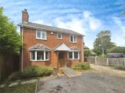 4 bedroom detached house to rent