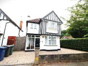 4 bedroom detached house to rent
