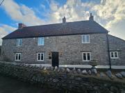 4 bedroom detached house to rent