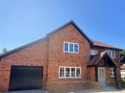 4 bedroom detached house to rent