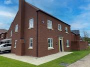 4 bedroom detached house to rent