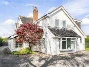 4 bedroom detached house to rent