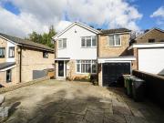 4 bedroom detached house to rent